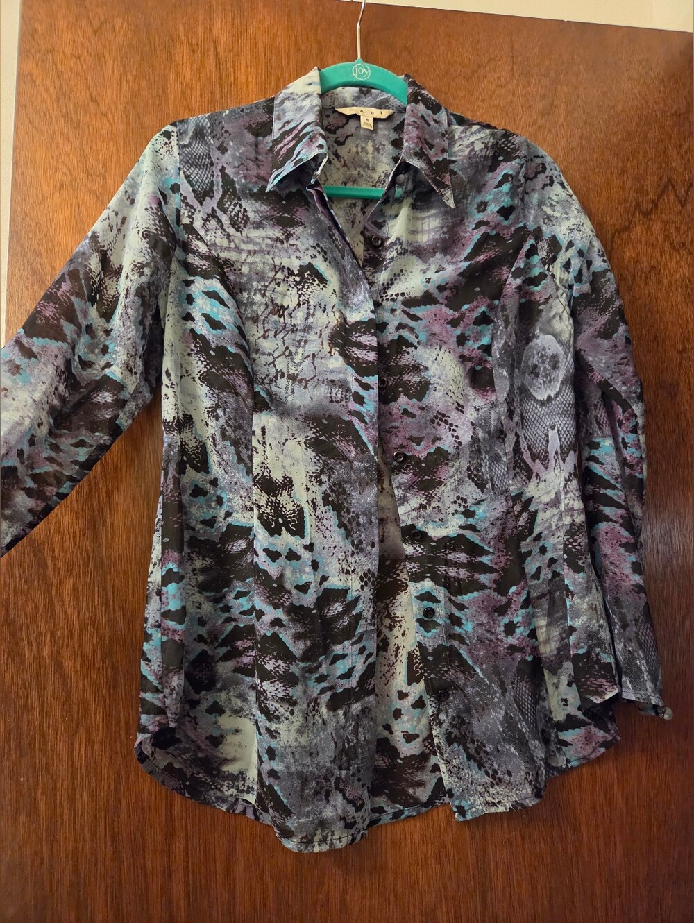 CAbi ~ Purple & Black Snakeskin Print Button-Down Blouse~Small - Picture 11 of 12